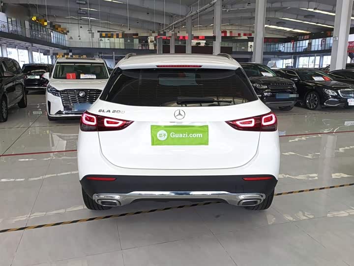 Фото 6 - Mercedes-Benz GLA-Class