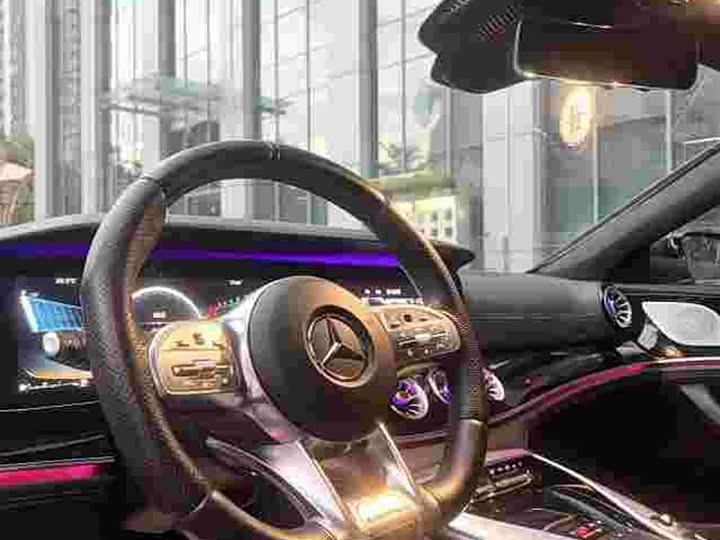 Фото 5 - Mercedes-Benz AMG GT