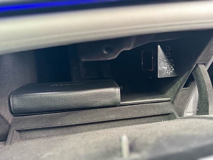 Фото 34 - Mercedes-Benz EQE SUV