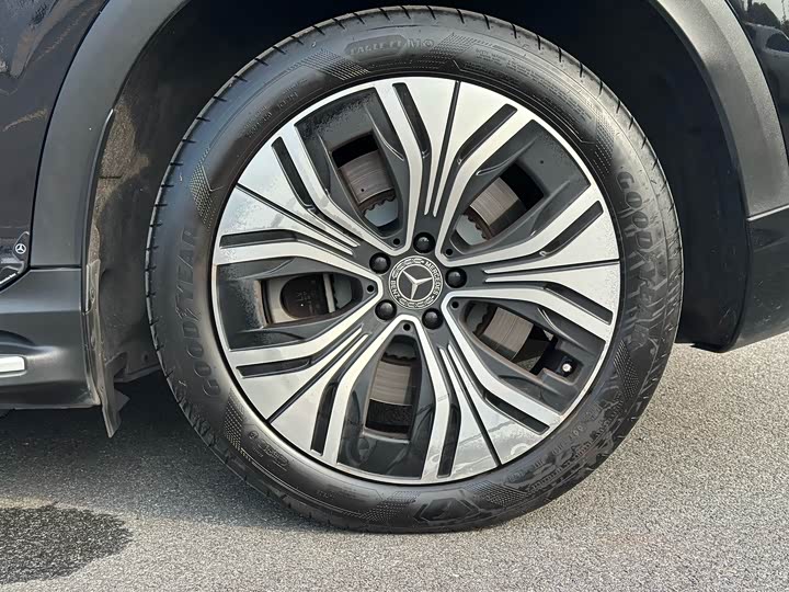 Фото 52 - Mercedes-Benz EQE SUV