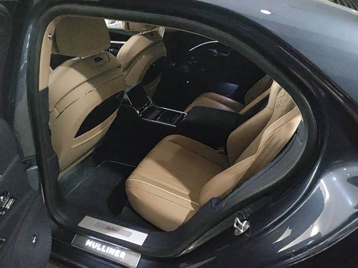 Фото 3 - Bentley Flying Spur Hybrid