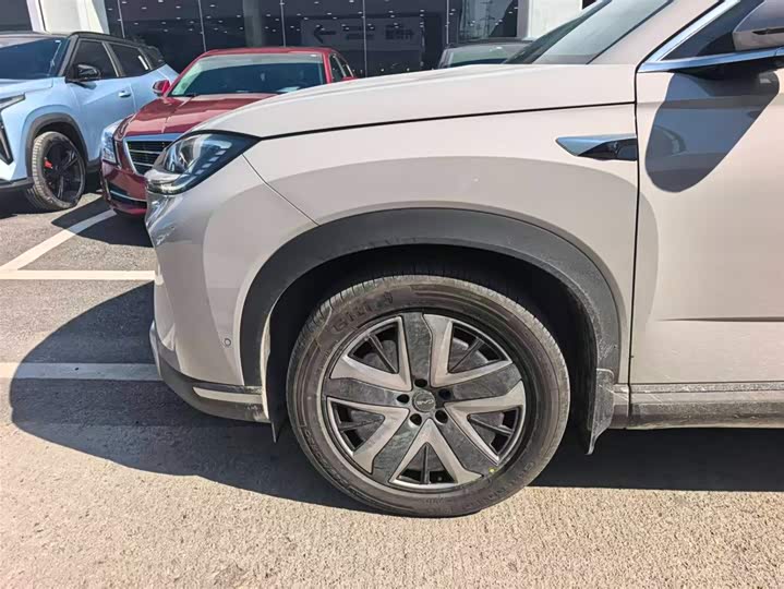 Фото 8 - BYD Sea Lion 07 DM-i Hybrid