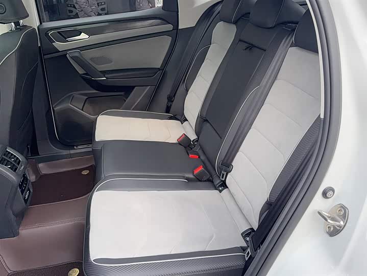 Фото 8 - Volkswagen Tayron X