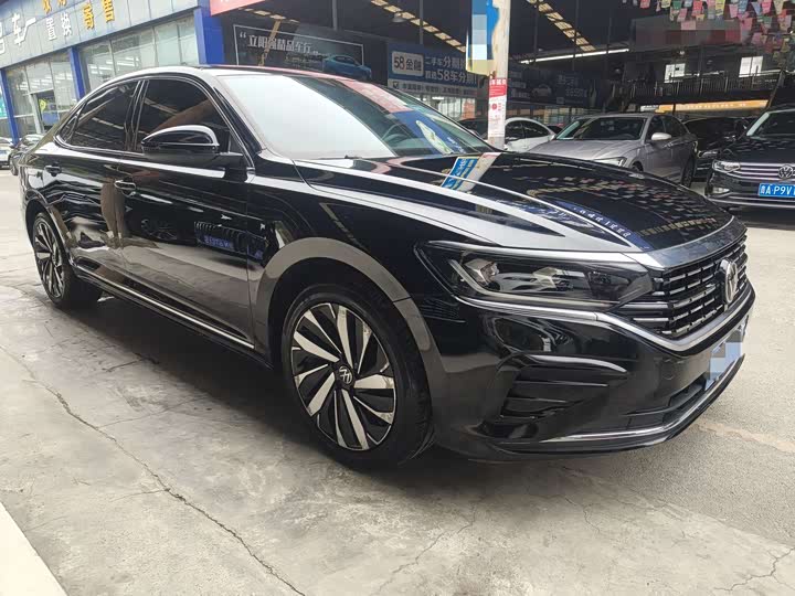 Фото 3 - Volkswagen Passat