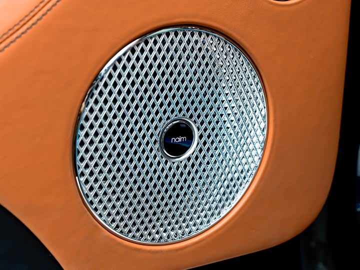 Фото 9 - Bentley Bentayga