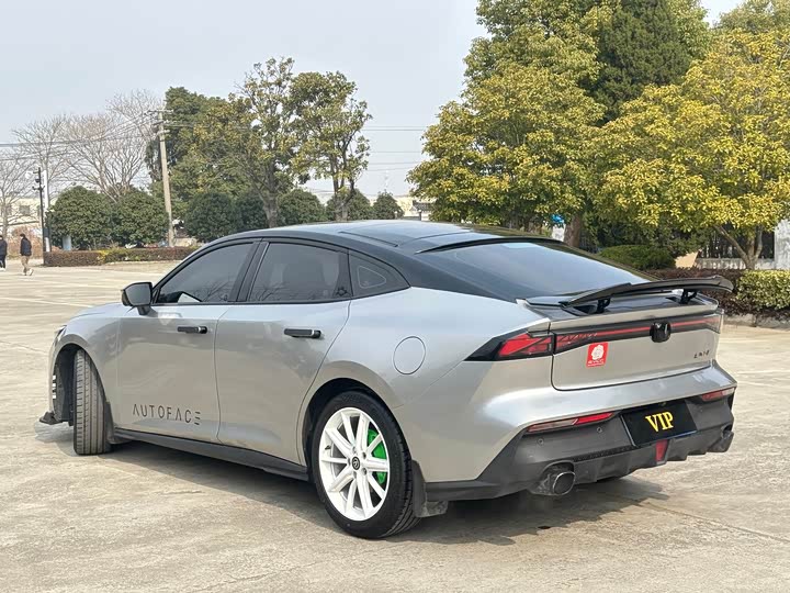 Фото 12 - Changan UNI-V