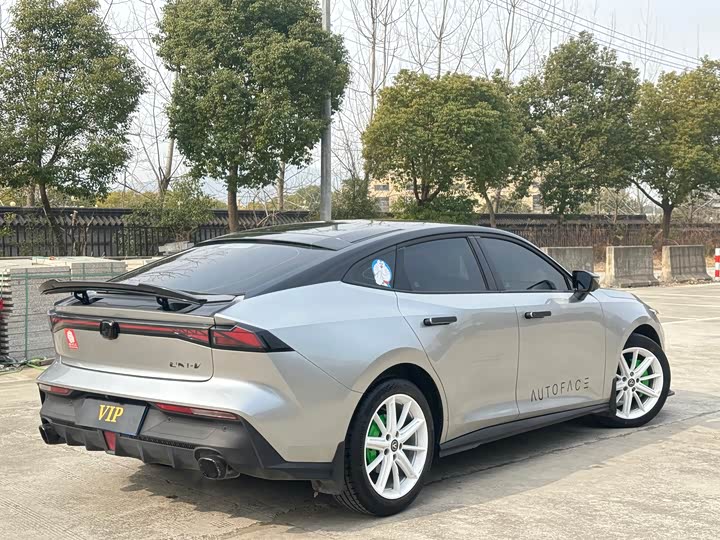 Фото 14 - Changan UNI-V