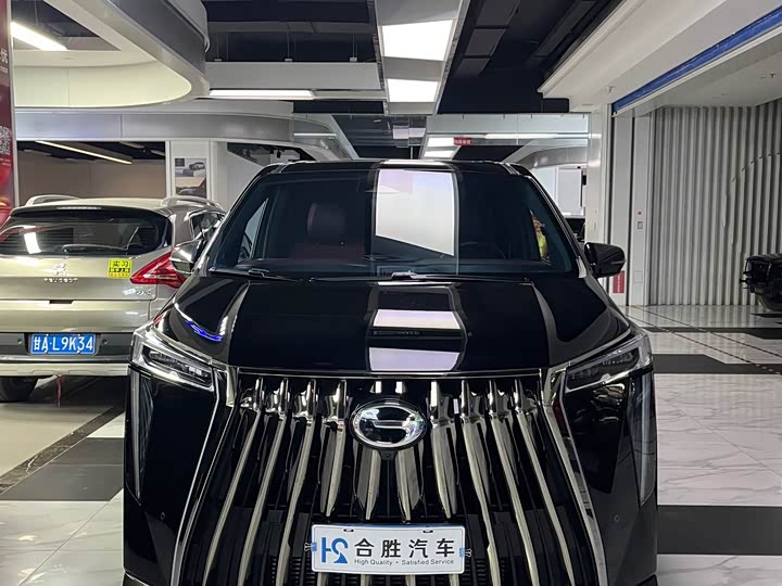 Фото 2 - GAC Trumpchi M8