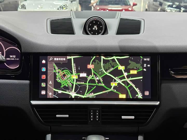 Фото 16 - Porsche Cayenne