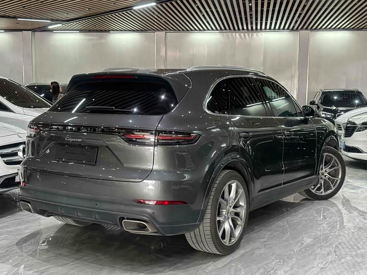 Фото 6 - Porsche Cayenne