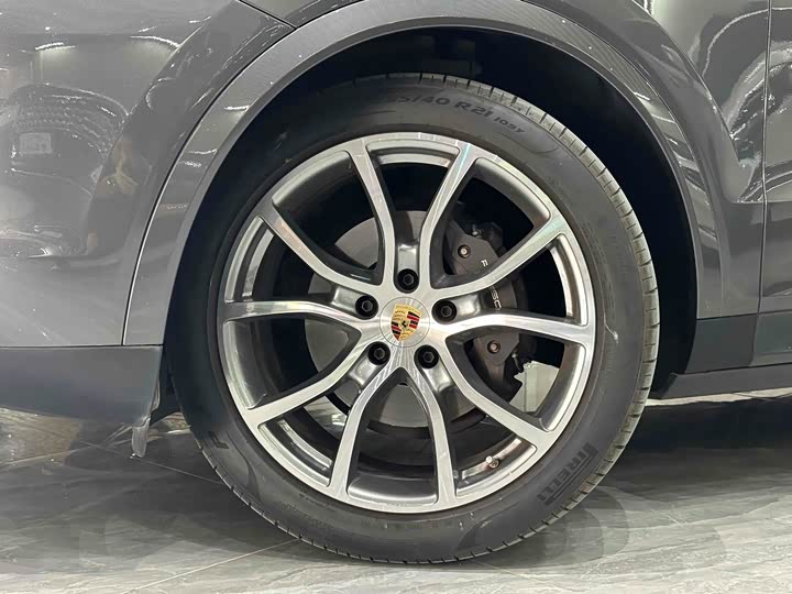 Фото 8 - Porsche Cayenne