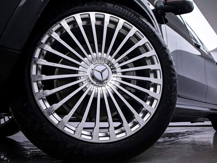 Фото 16 - Mercedes-Benz GLS-Class