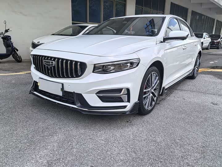 Фото 1 - Geely Preface