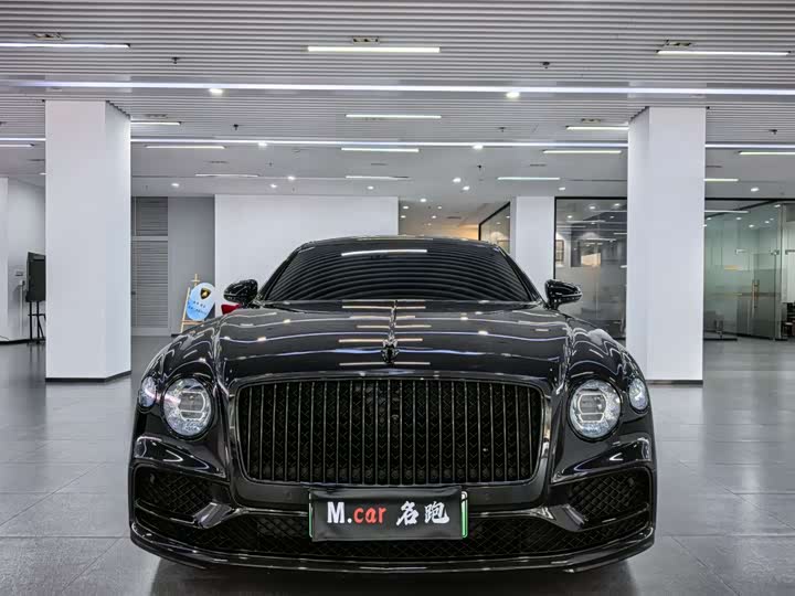 Фото 2 - Bentley Flying Spur Hybrid
