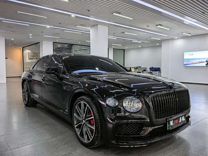 Фото 3 - Bentley Flying Spur Hybrid