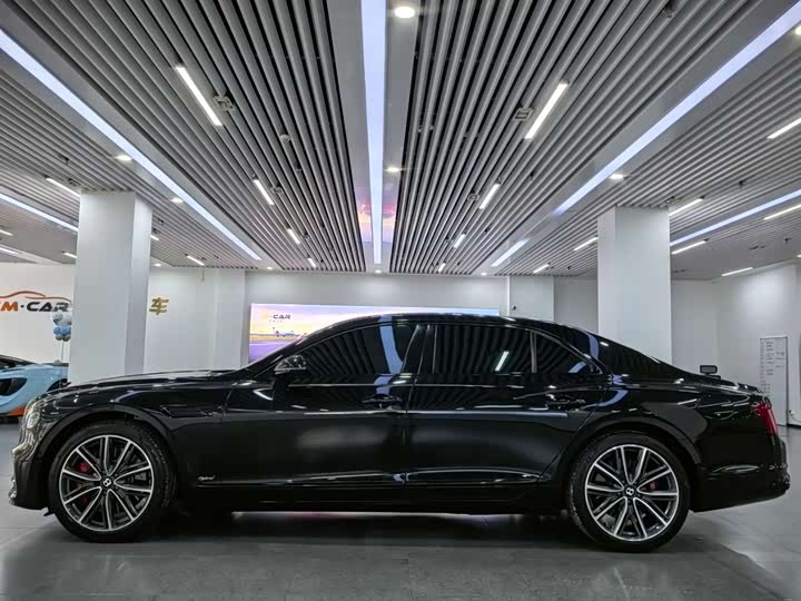 Фото 5 - Bentley Flying Spur Hybrid