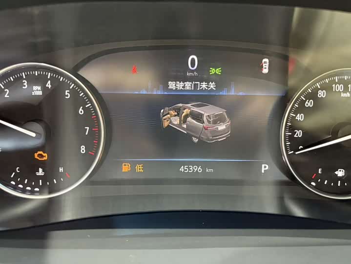 Фото 2 - Buick GL8 ES