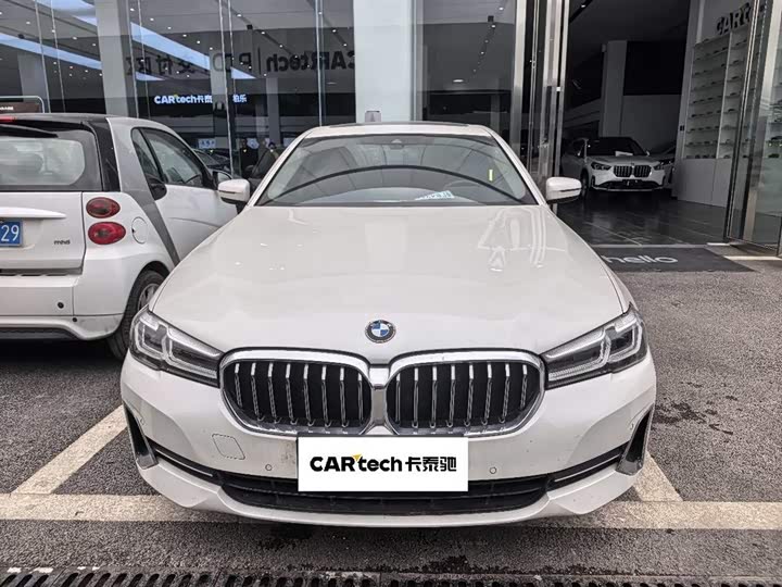 Фото 2 - BMW 5 Series