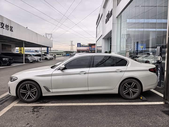 Фото 6 - BMW 5 Series