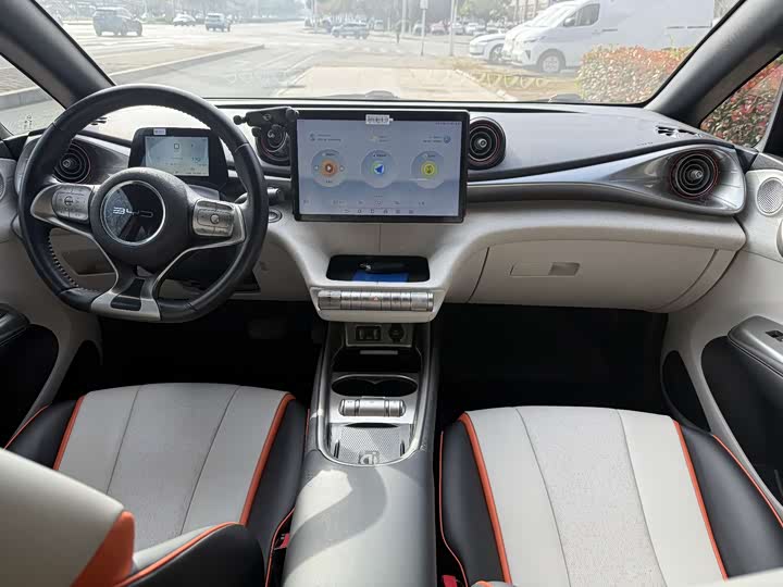 Фото 7 - BYD Dolphin