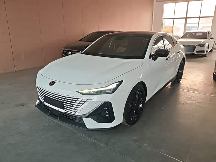 Фото 2 - Changan UNI-V