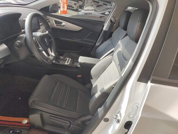 Фото 15 - BYD Qin