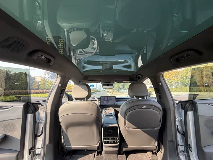 Фото 13 - XPeng G7