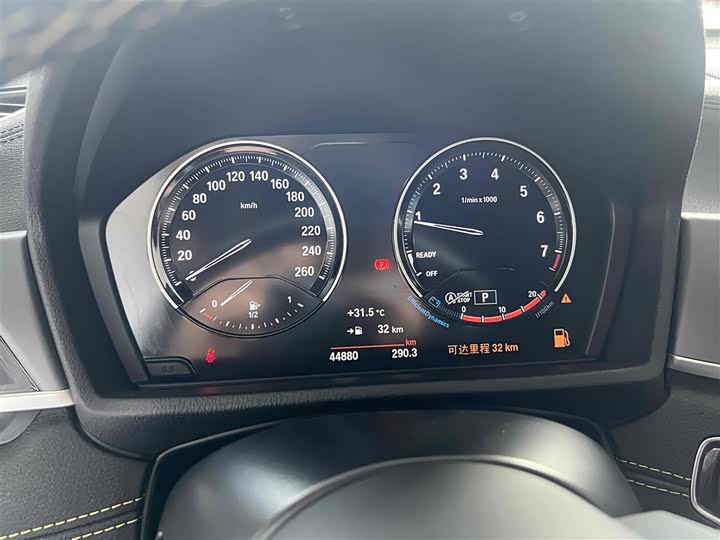 Фото 15 - BMW X2