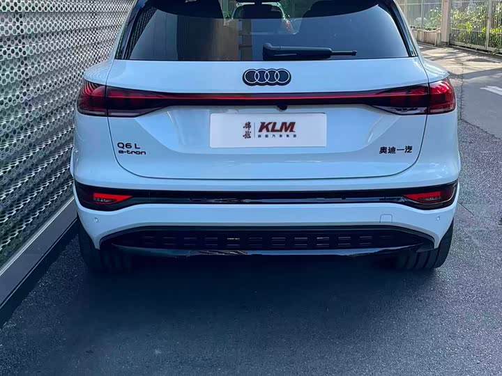 Фото 4 - Audi Q6L e-tron