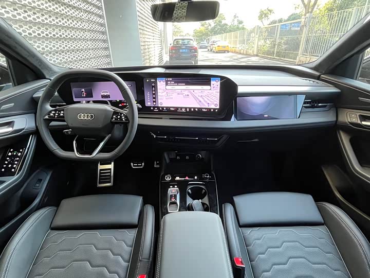 Фото 7 - Audi Q6L e-tron