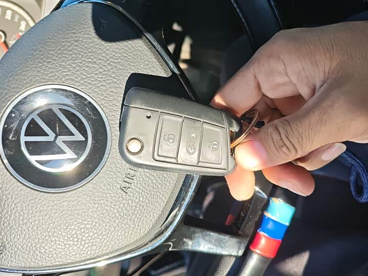 Фото 12 - Volkswagen Tharu