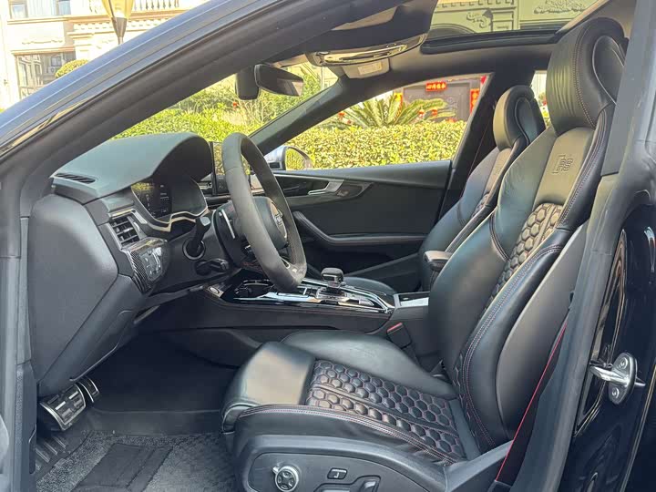 Фото 10 - Audi RS 5