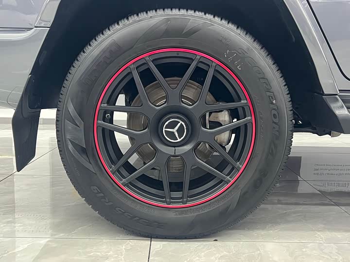 Фото 10 - Mercedes-Benz G-Class