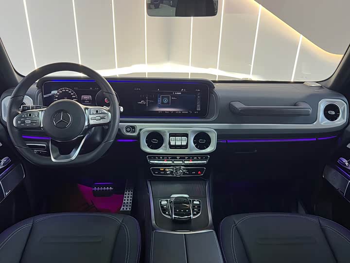 Фото 8 - Mercedes-Benz G-Class