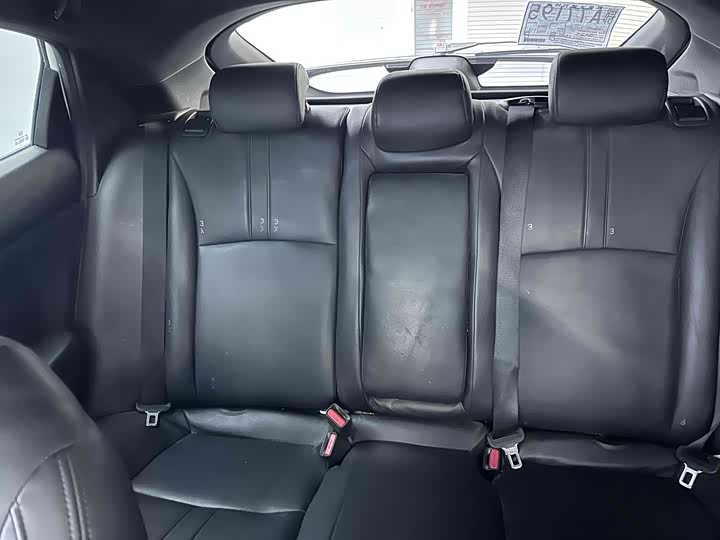 Фото 13 - Honda Civic