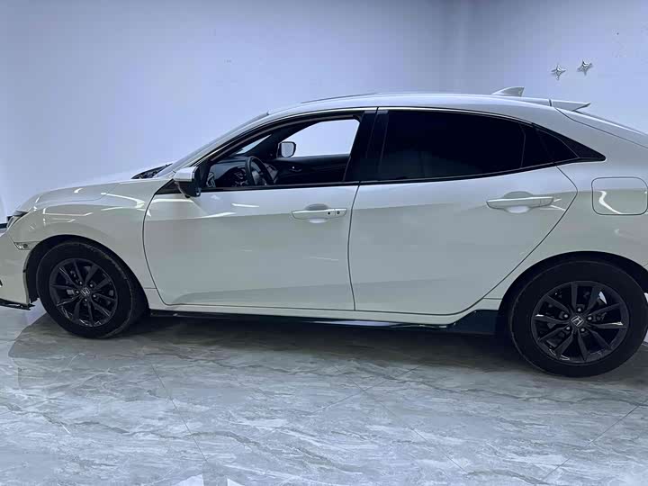 Фото 14 - Honda Civic