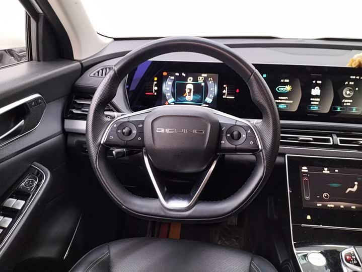 Фото 15 - Beijing X7