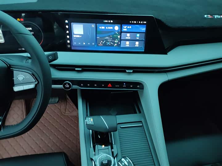 Фото 13 - Changan CS75 Plus