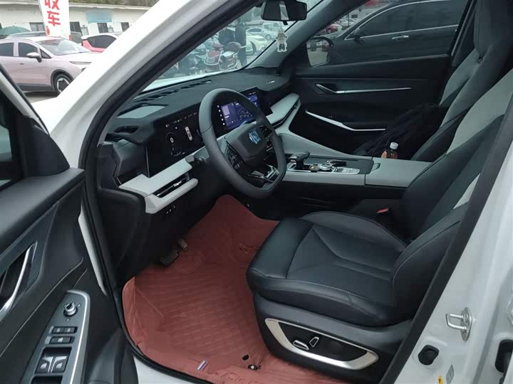 Фото 15 - Changan CS75 Plus