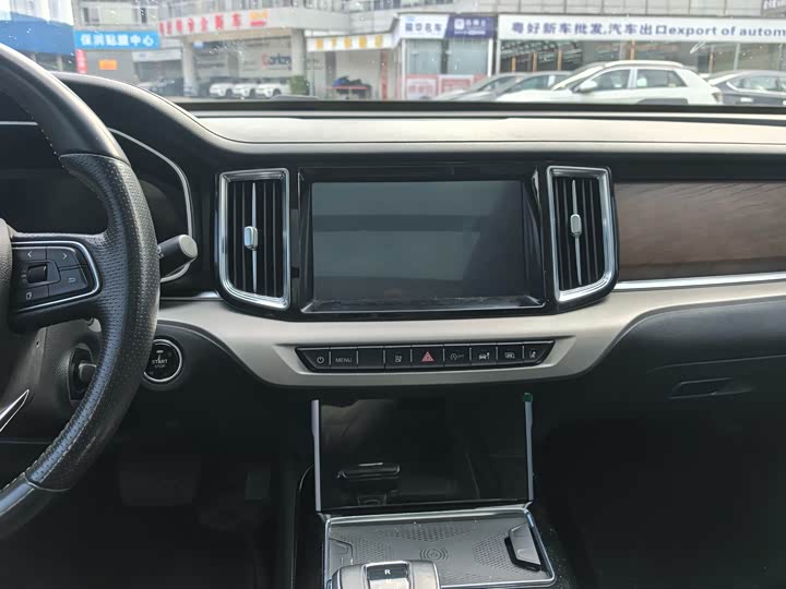 Фото 12 - Hongqi HS7