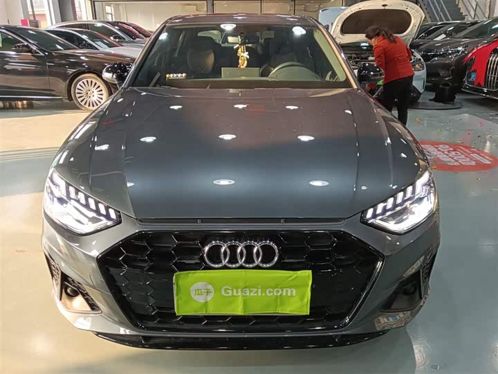 Фото 3 - Audi A4L