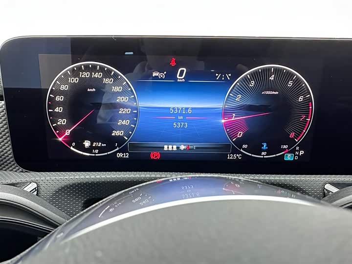 Фото 11 - Mercedes-Benz A-Class