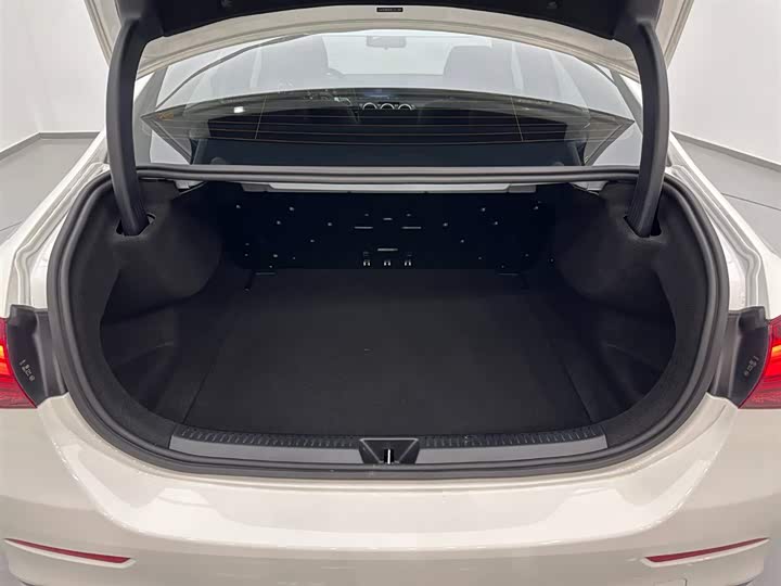 Фото 25 - Mercedes-Benz A-Class