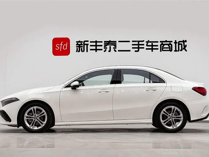 Фото 4 - Mercedes-Benz A-Class