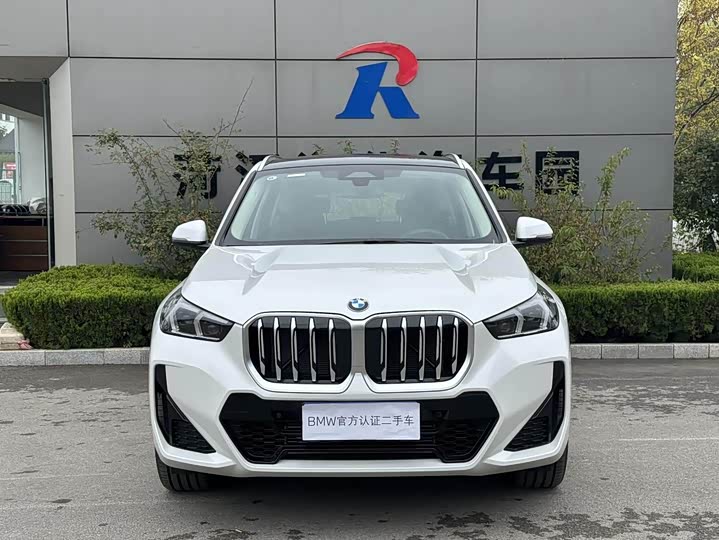 Фото 2 - BMW X1
