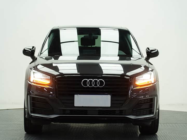 Фото 2 - Audi Q2L