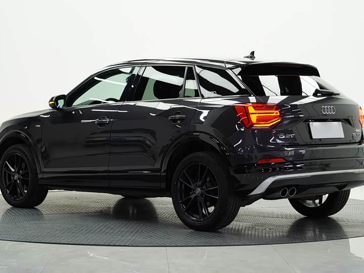 Фото 3 - Audi Q2L