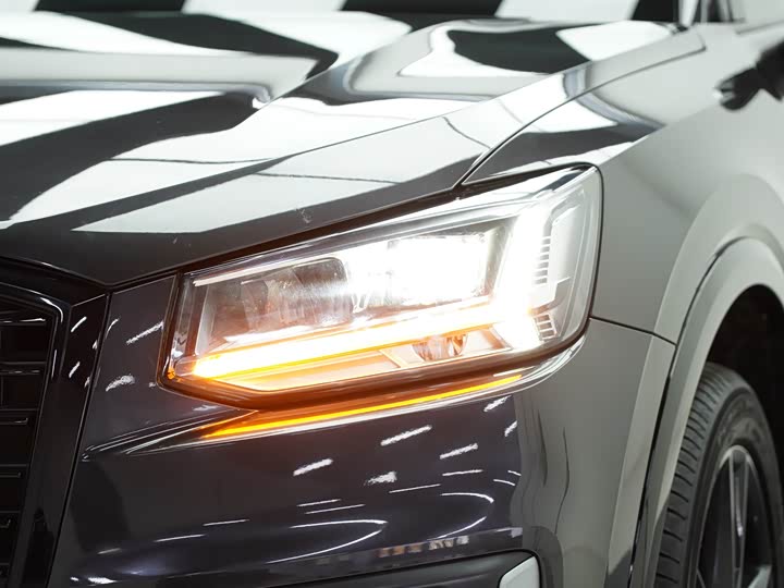 Фото 8 - Audi Q2L