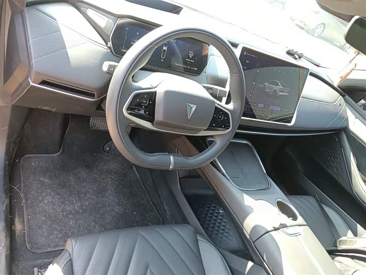 Фото 10 - Changan Deepal SL03