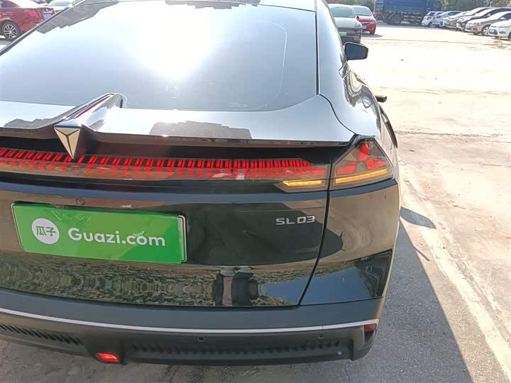 Фото 8 - Changan Deepal SL03